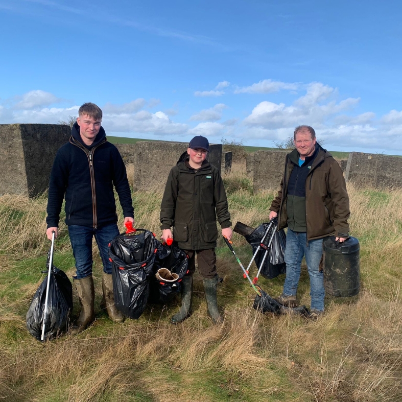 Lindisfarne litter pick